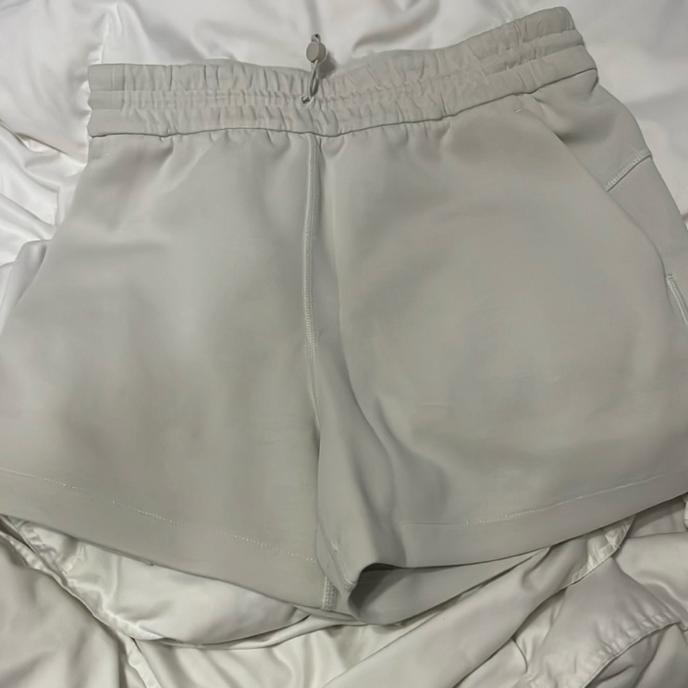 BONE Lululemon softstream high rise short